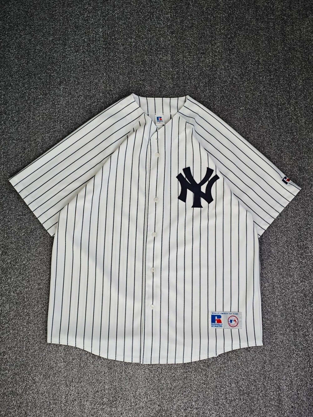 Russell Athletic Men's New York Yankees MLB Pin Stripe Size XL